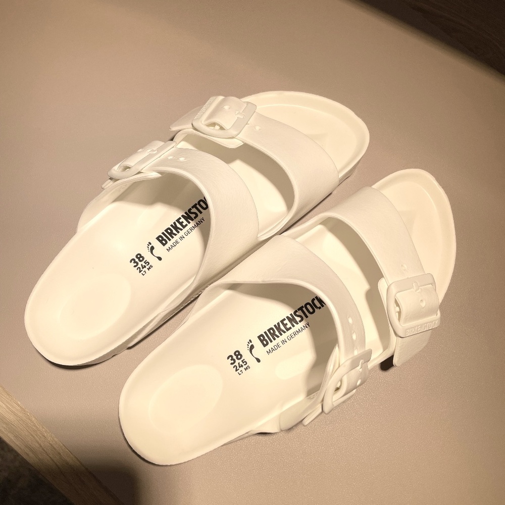 Birkenstock Arizona Essentials in White